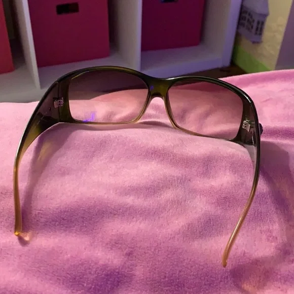 ❌ SOLD ❌ Authentic Versace Sunglasses - Picture 5 of 9